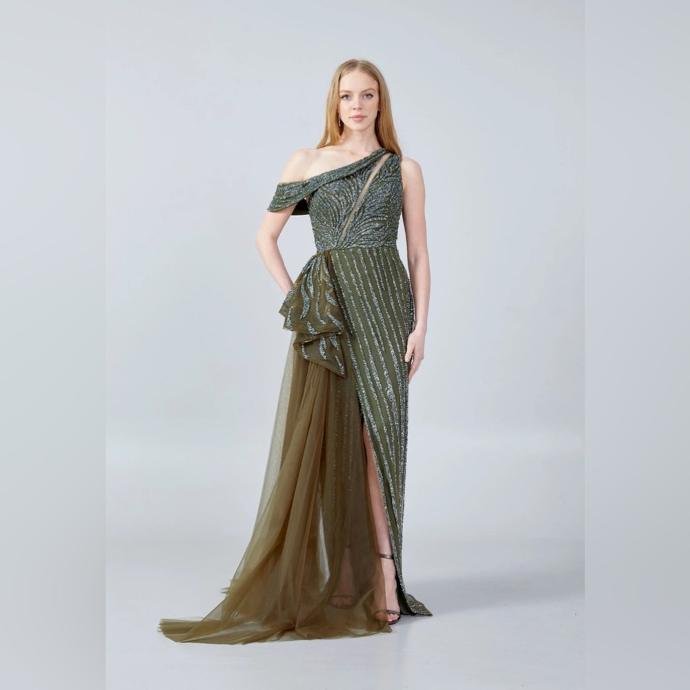 Elegant Olive Green Off-Shoulder Evening Gown NEW WITH TAGS Size 8